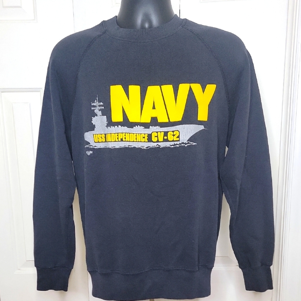 US Navy USS Independence CV-62 Santee Sweats Crewneck Sweatshirt Large